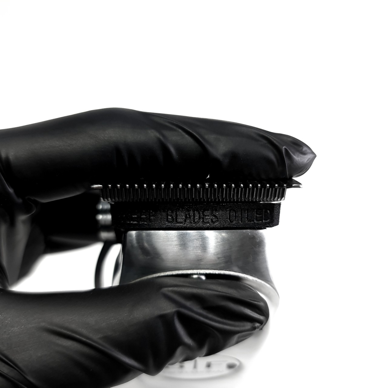 Tông đơ pin Lưỡi kép A8 Chính hãng