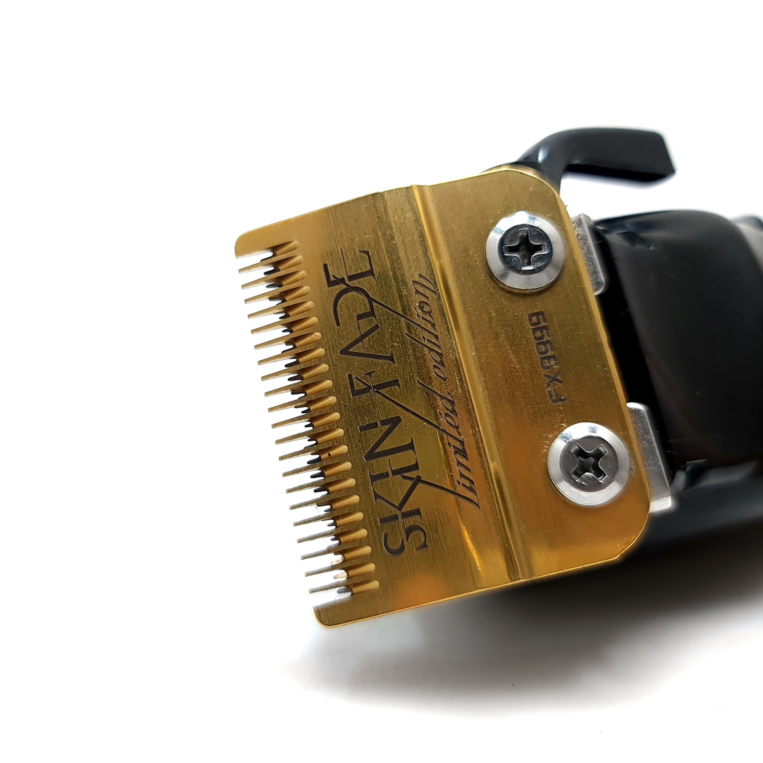 Tông đơ pin lưỡi kép black Alpha 3 Chính hãng