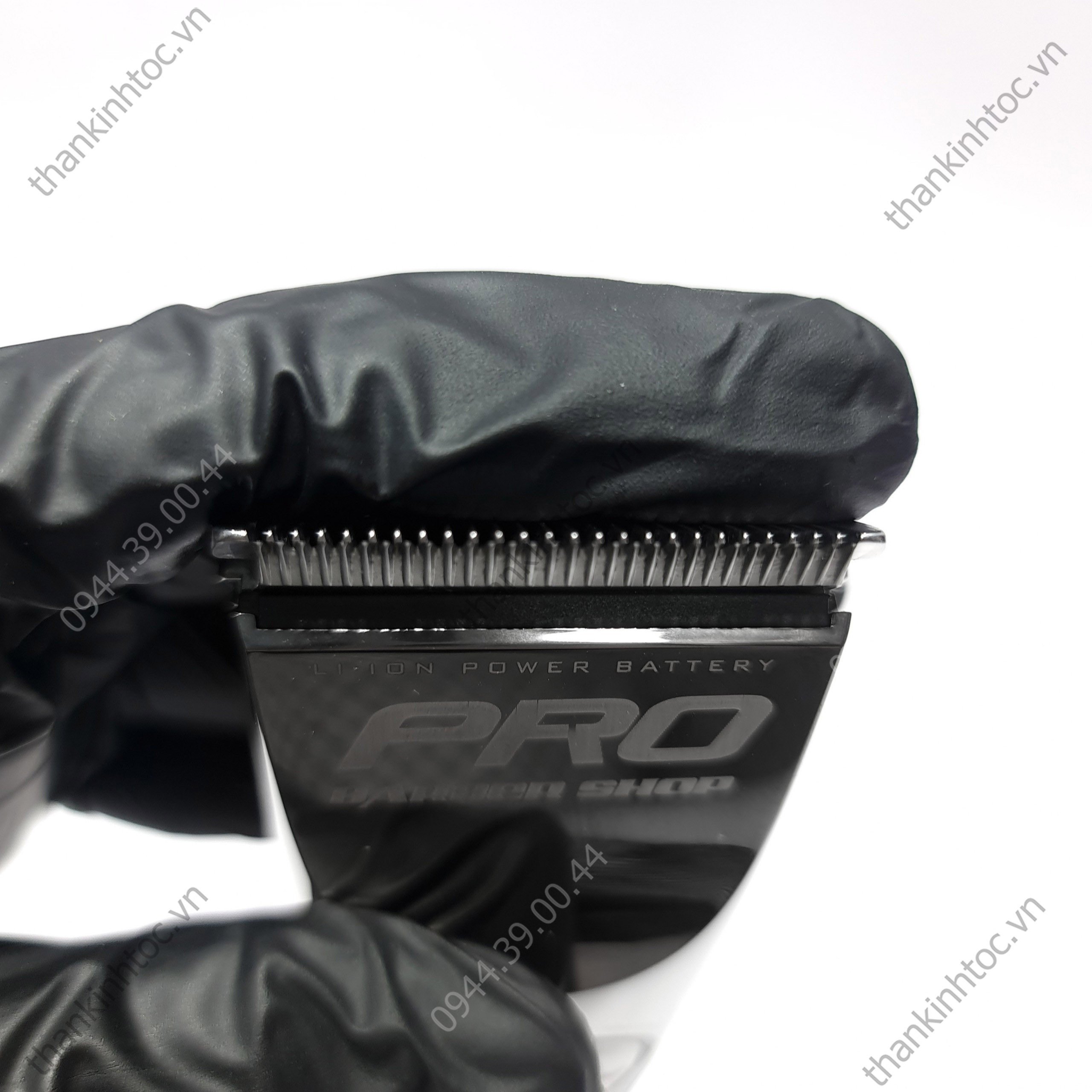 Tông đơ pin lưỡi đơn Codos 980 Pro Barbershop chính hãng