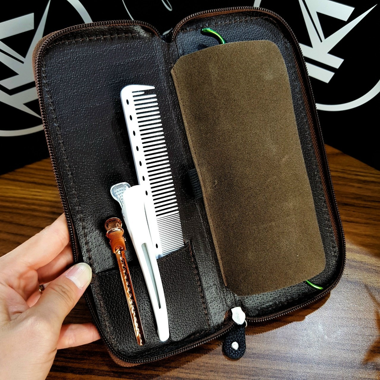 Ví Đựng Kéo Da Bò