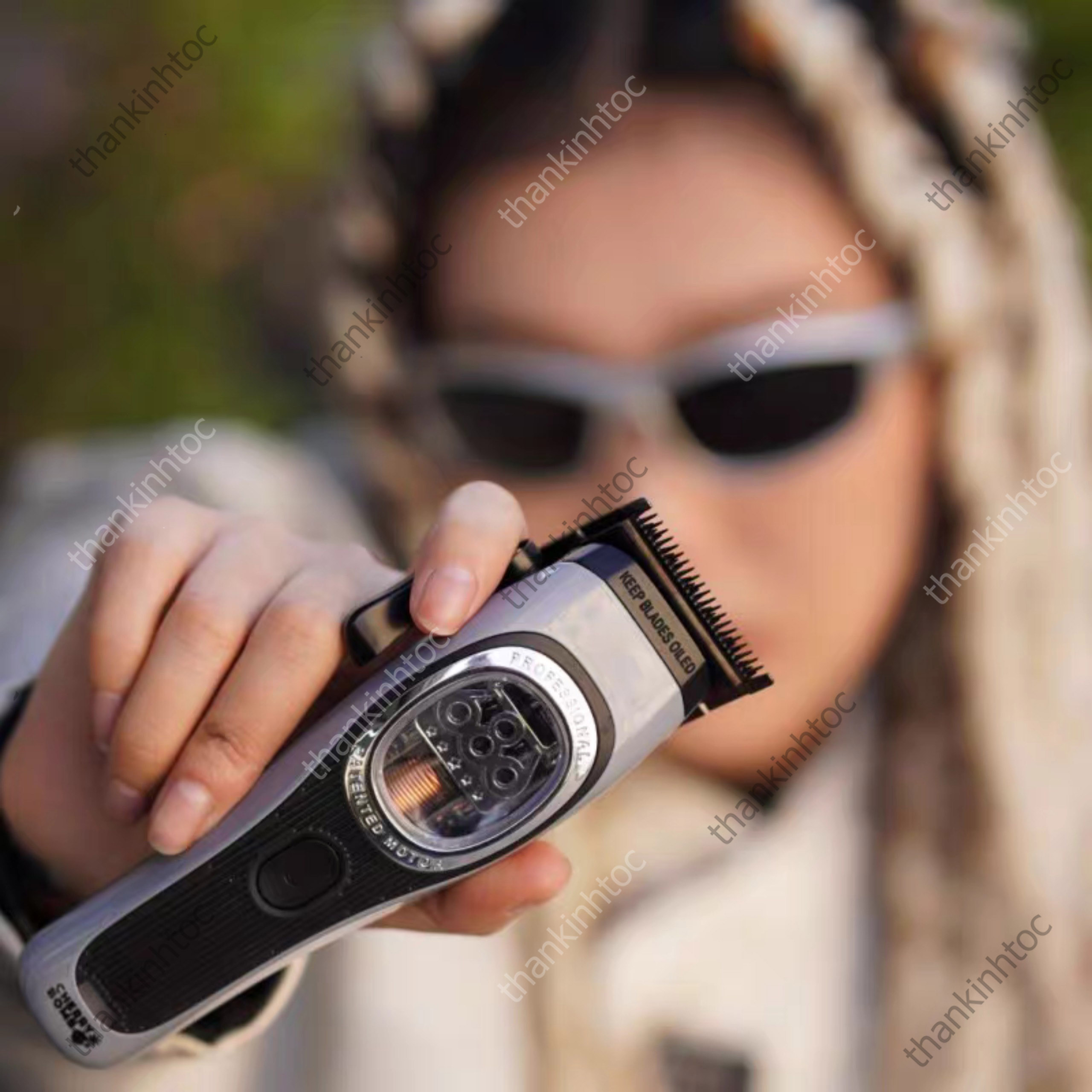 Tông Đơ Từ Tính UNDERDOG 686 Cherry Bomb Chính Hãng