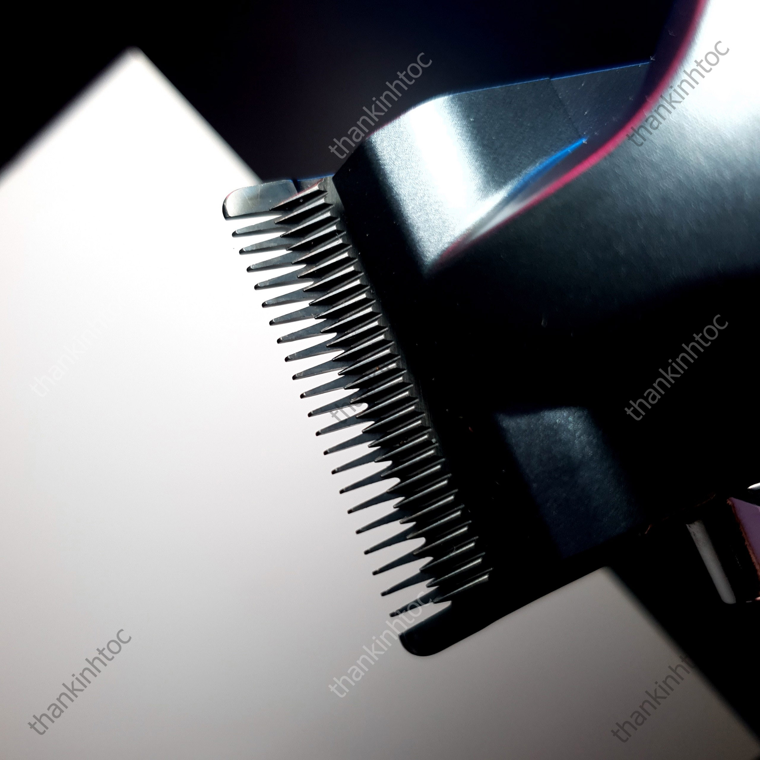 Tông Đơ Pin SF Pro SC04 Chính Hãng