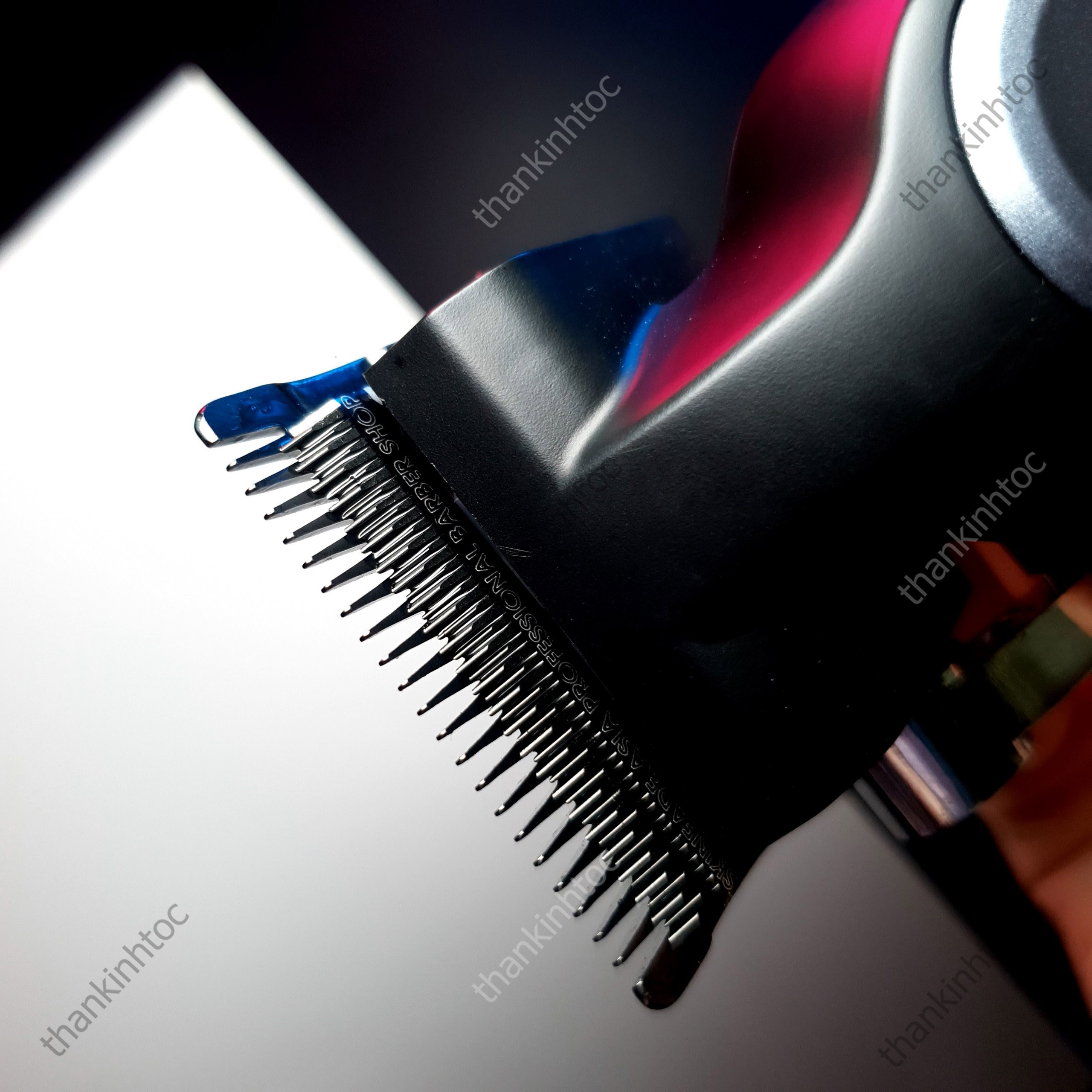 Tông Đơ Pin SF Pro SC04 Chính Hãng