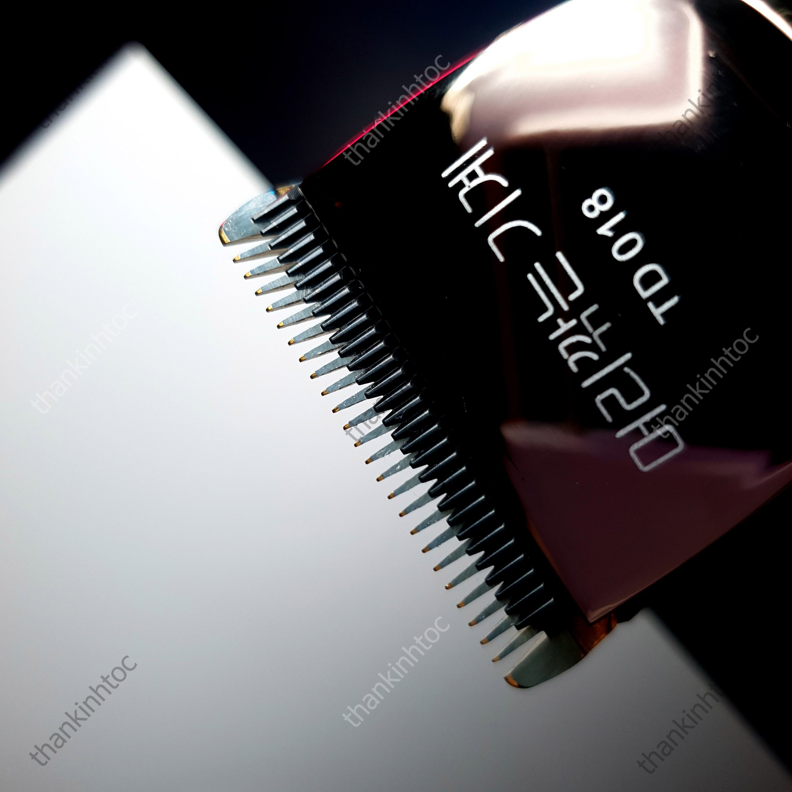 Tông đơ pin Lưỡi đơn 018 chính hãng