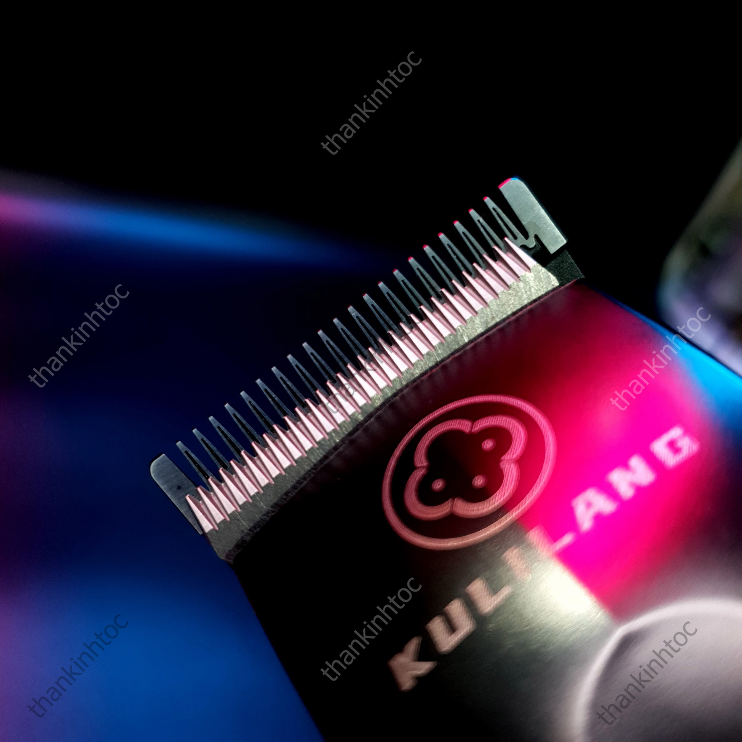 Tông Đơ Pin Lưỡi Đơn Madeshow R77F Chính Hãng