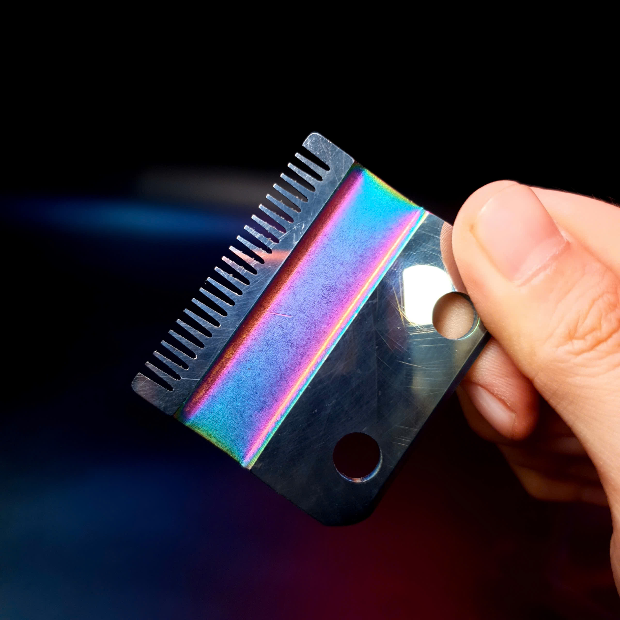 Lưỡi Đơn D7 TITAN Chuyên đi khung chính hãng SKIN FADE