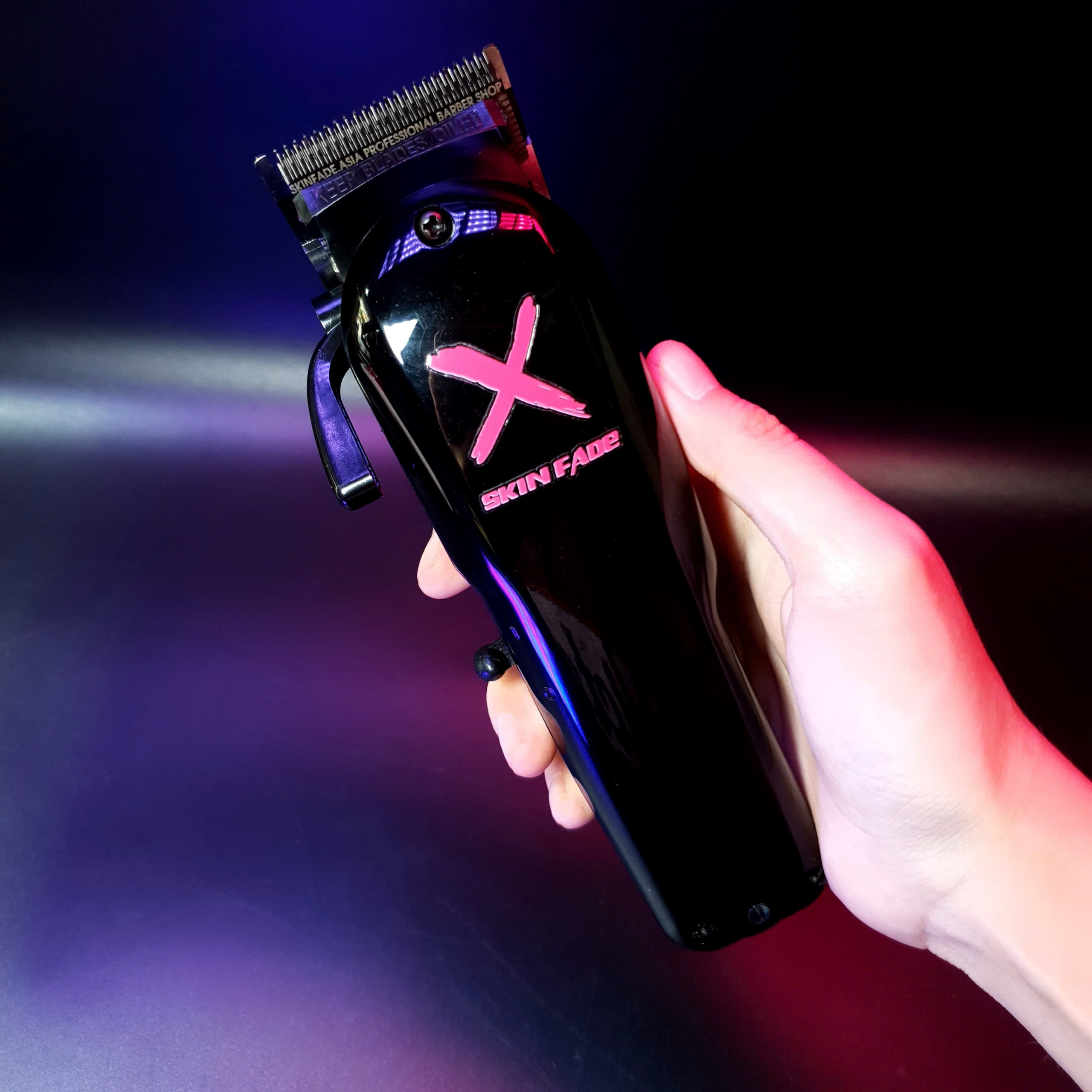 Tông Đơ Pin Lưỡi Kép Skin Fade Pro X-02 Chính Hãng