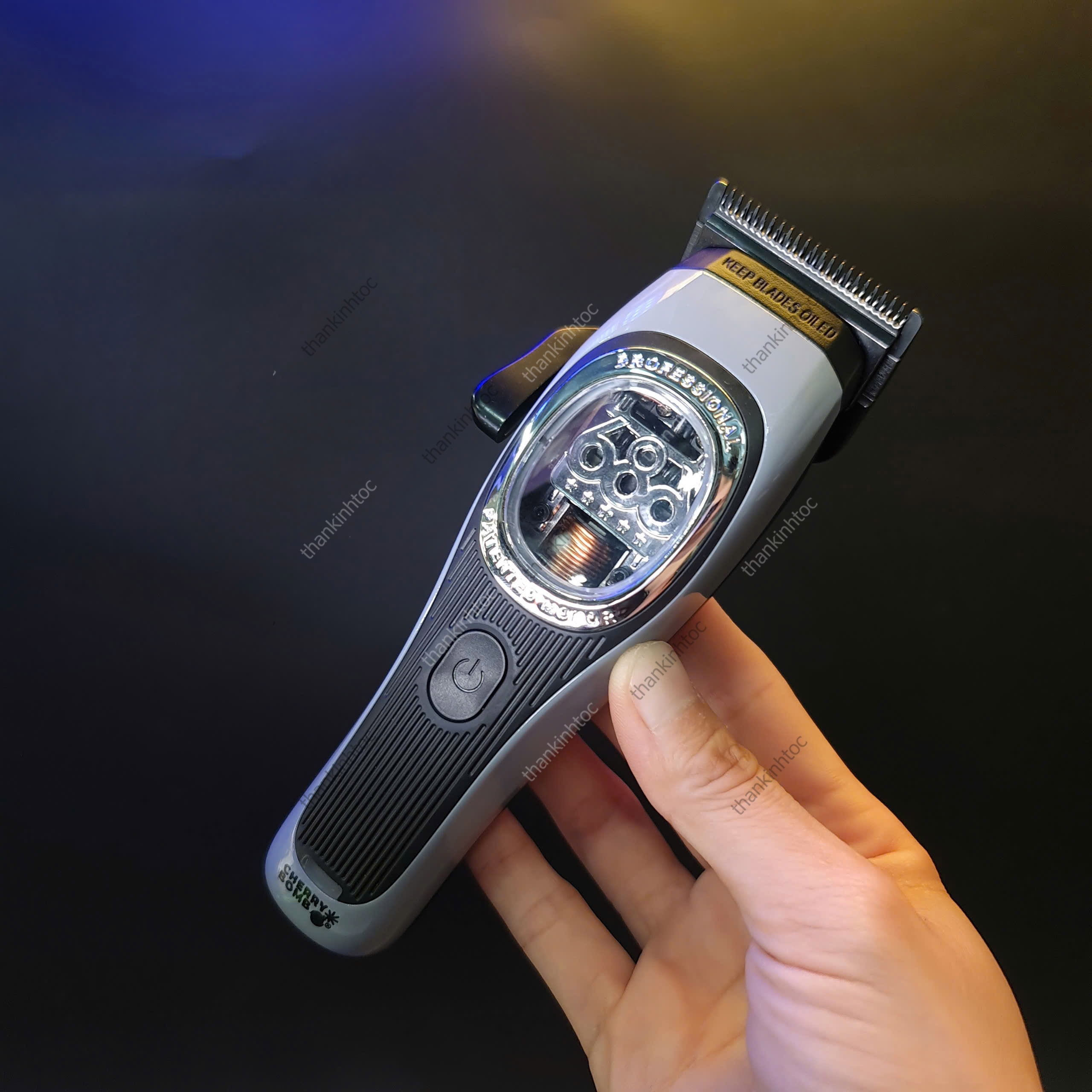 Tông Đơ Từ Tính UNDERDOG 686 Cherry Bomb Chính Hãng