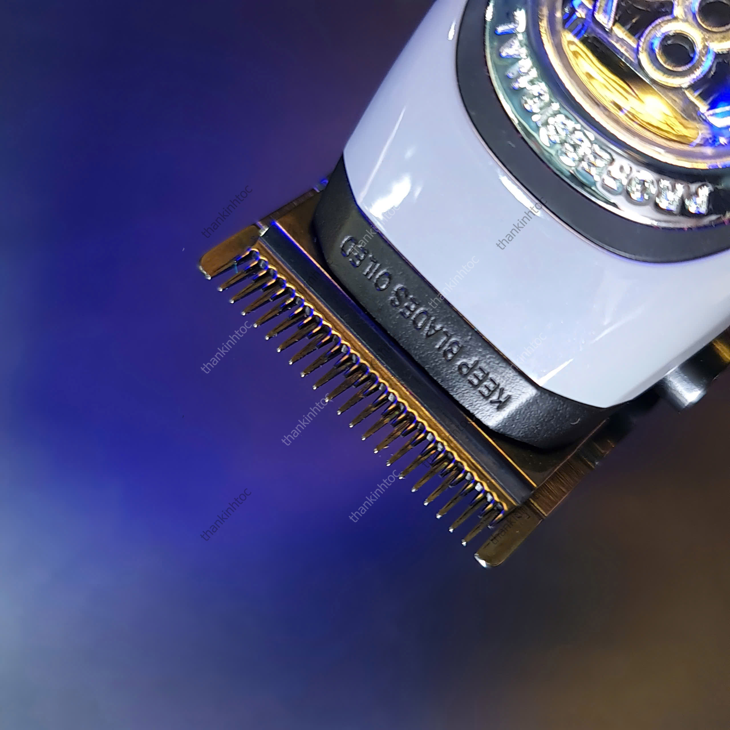 Tông Đơ Từ Tính UNDERDOG 686 Cherry Bomb Chính Hãng