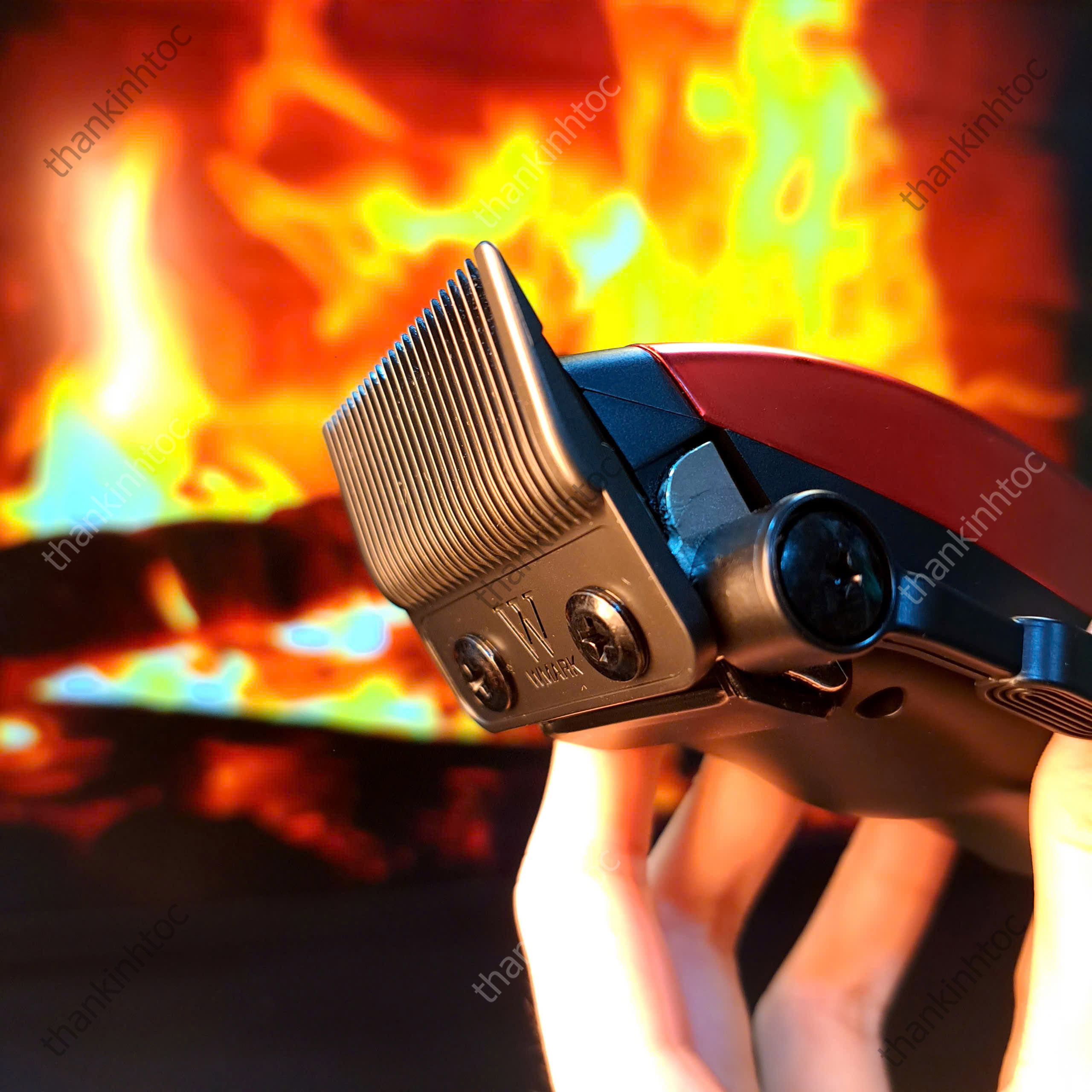 Tông Đơ Pin Lưỡi Đơn Wmark NG-8030 Chính Hãng