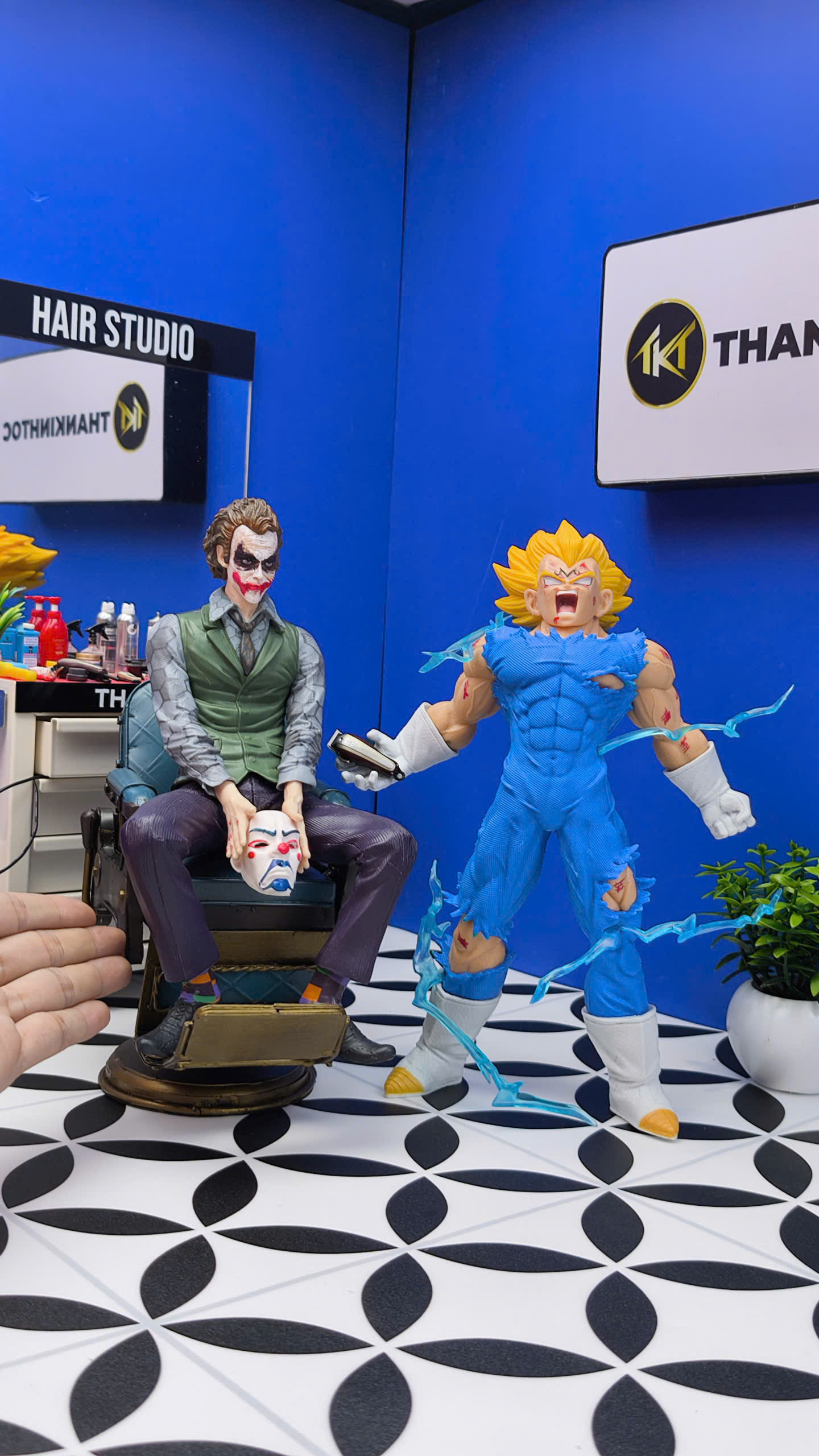 Mô hình tiệm tóc Barber NO LIMIT 27cm