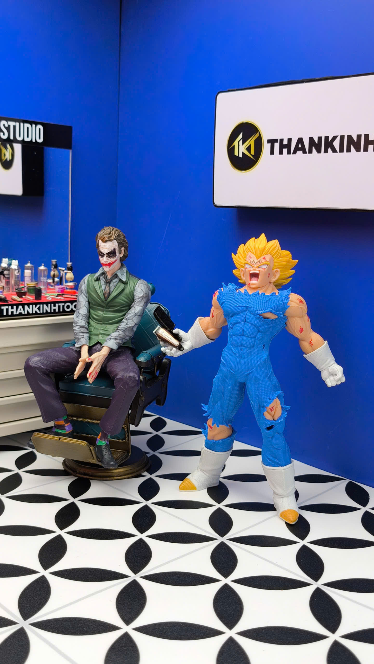 Mô hình tiệm tóc Barber NO LIMIT 27cm