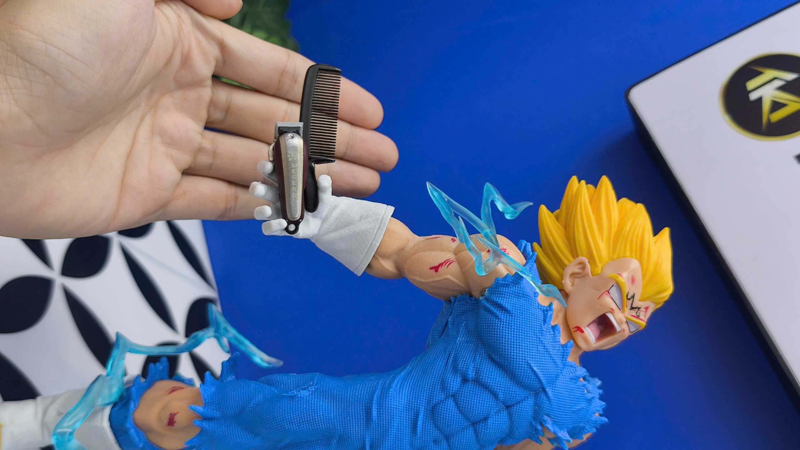 Mô hình tiệm tóc Barber NO LIMIT 27cm