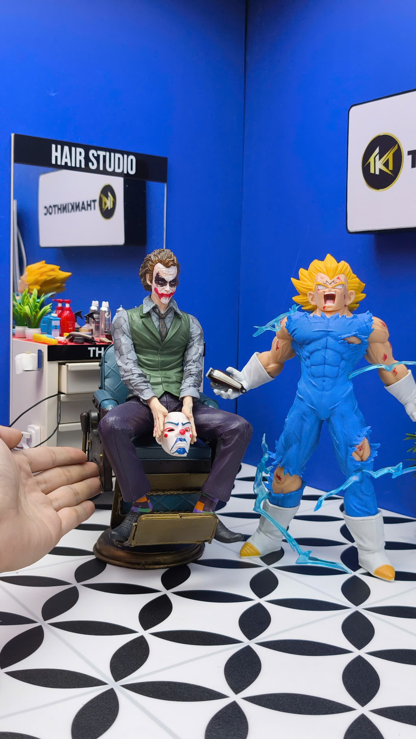 Mô hình tiệm tóc Barber NO LIMIT 27cm