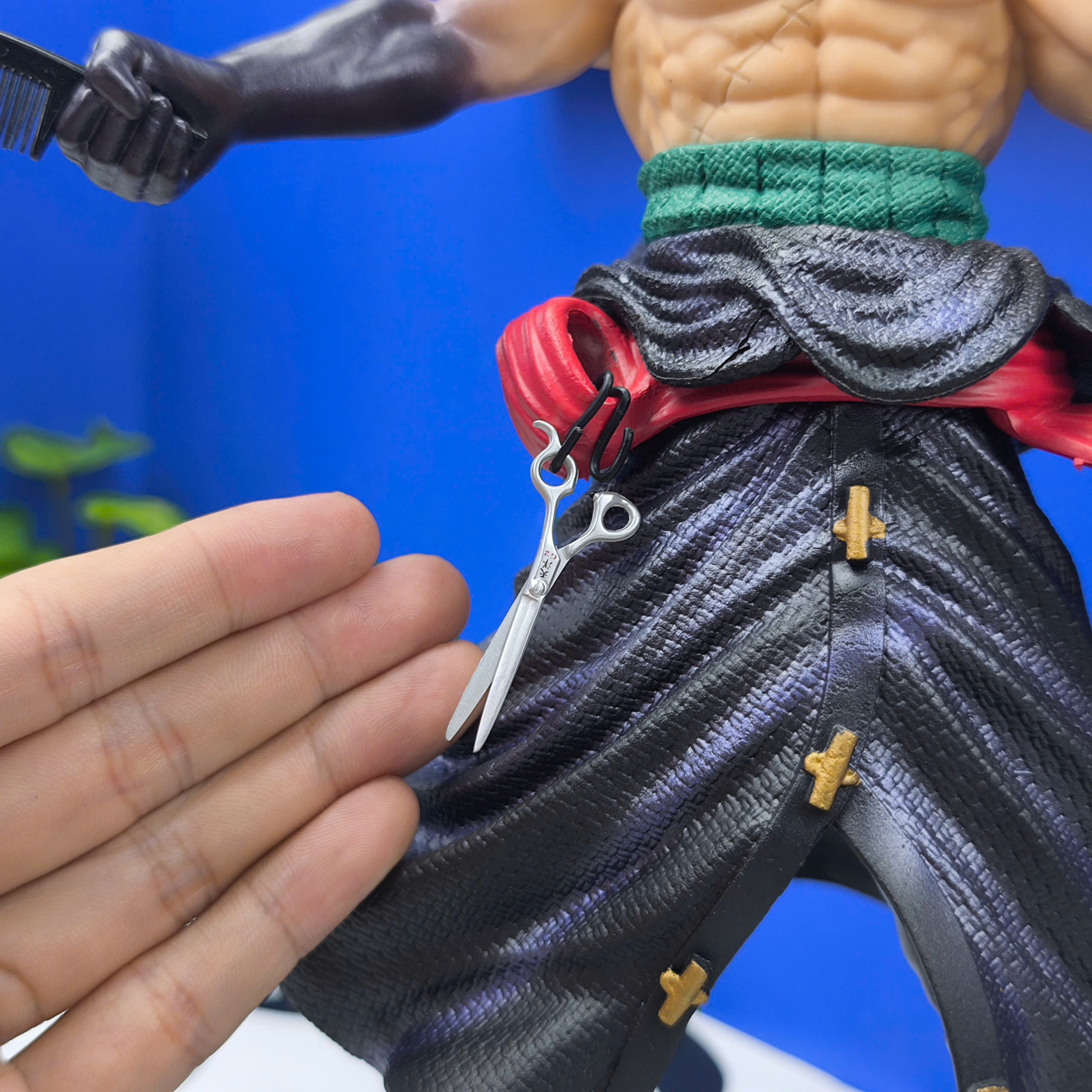 Mô Hình Tiệm Tóc Barber Zoro 33cm