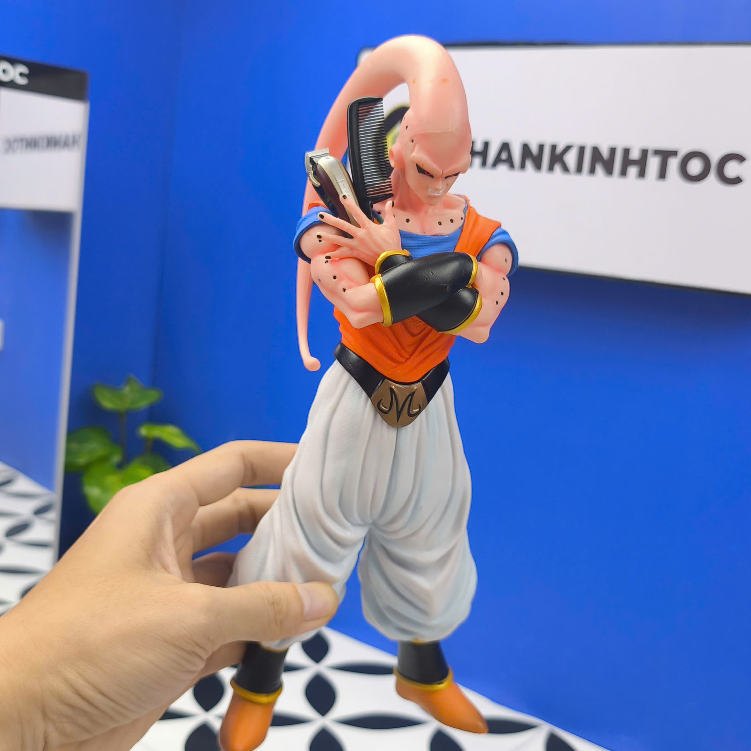 Mô hình Dragon Ball – Mabu hấp thụ Songohan (râu dài) - Cao 27cm
