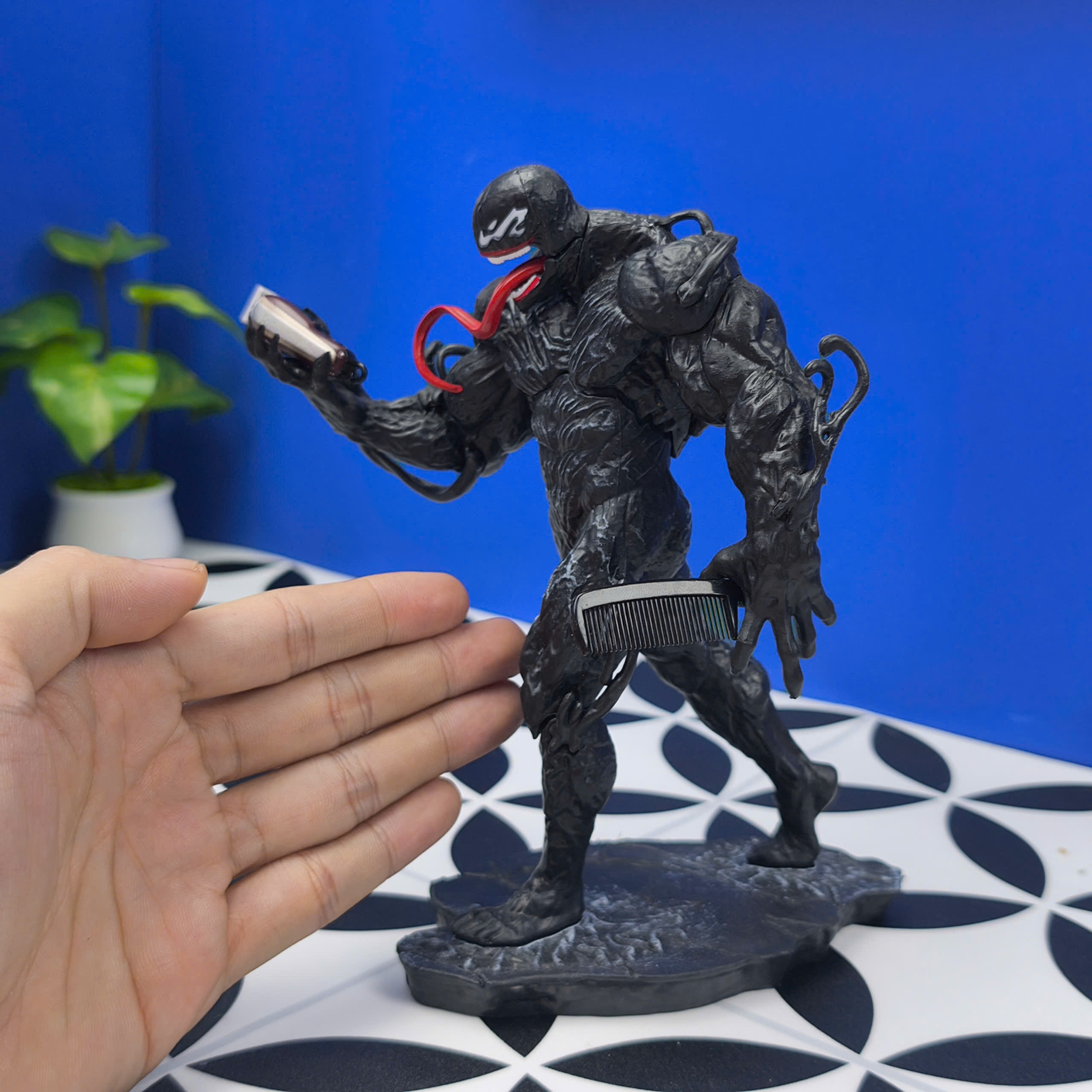 Mô Hình Tiệm Tóc Barber Venom Cao 18cm