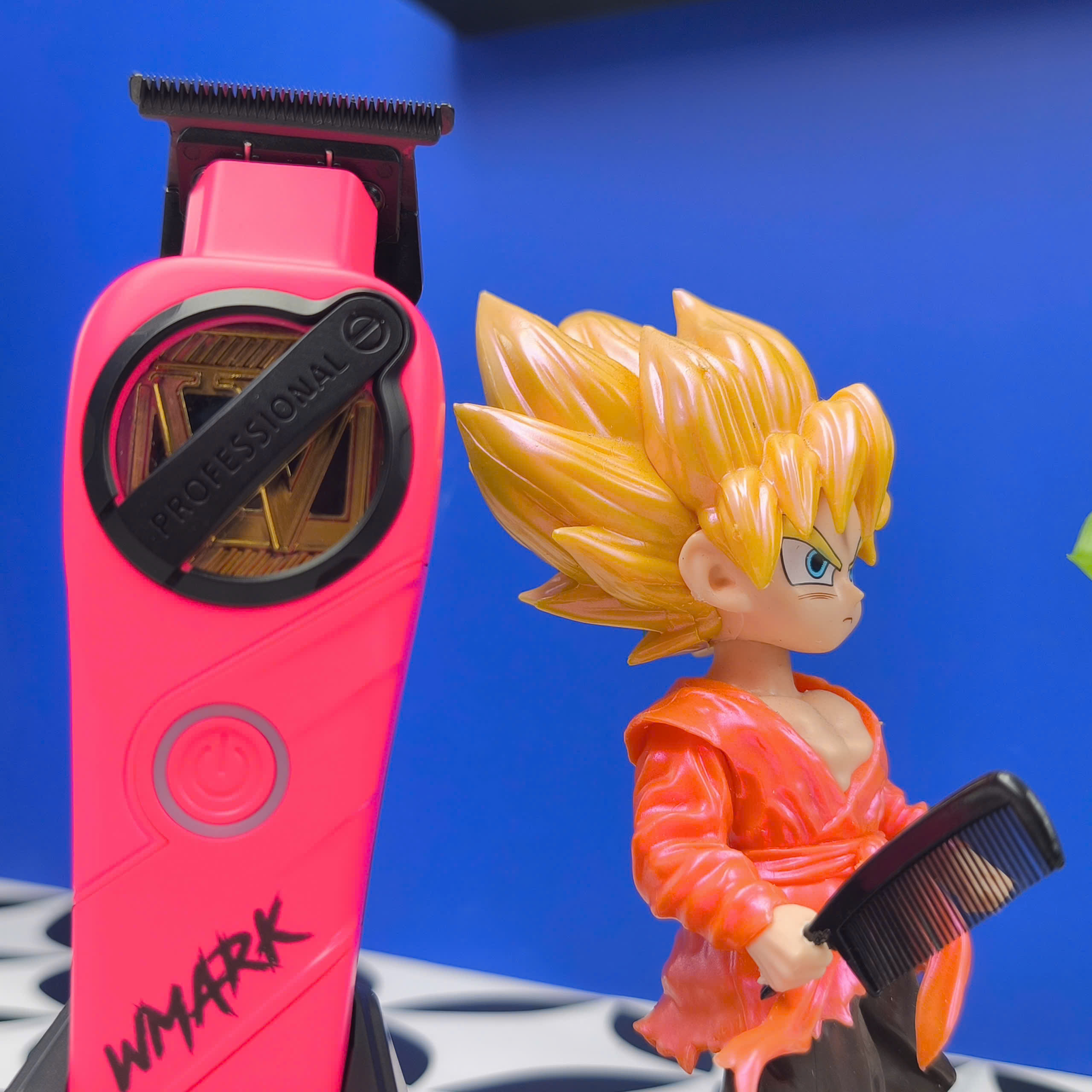 Mô Hình Tiệm Tóc Barber Goku BlockBoy Barber Editions Cao 17cm