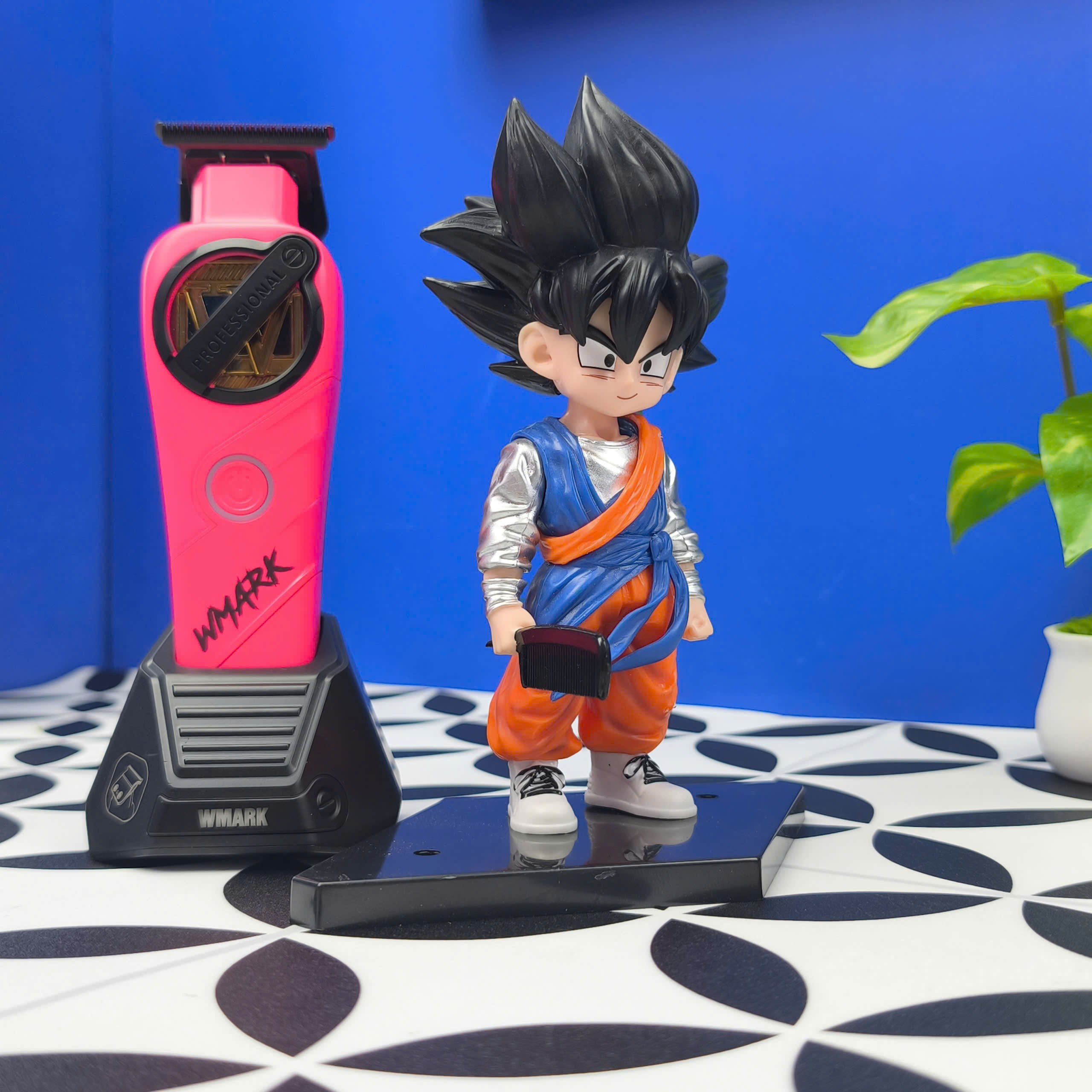 Mô Hình Tiệm Tóc Barber Goku BlockBoy Barber Editions Cao 17cm