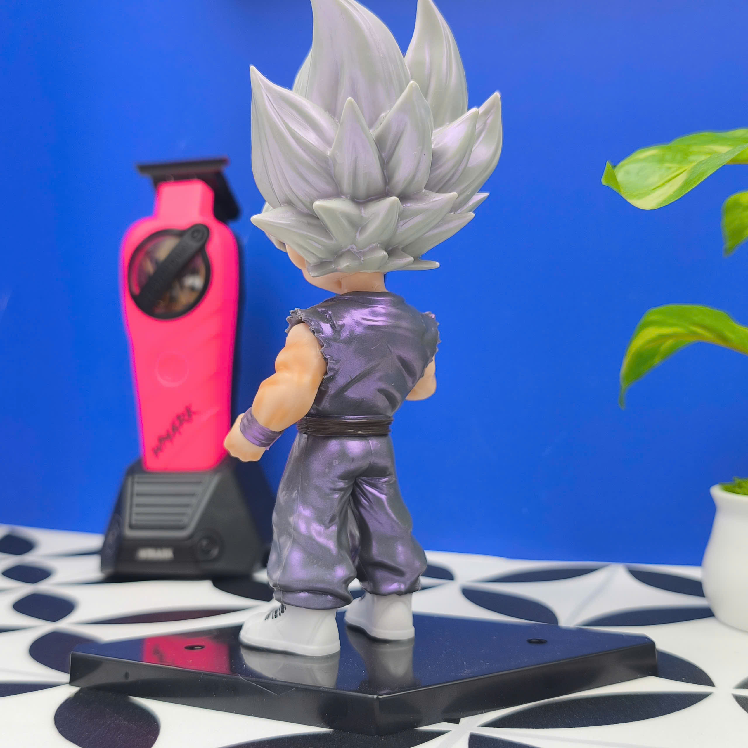 Mô Hình Tiệm Tóc Barber Goku BlockBoy Barber Editions Cao 17cm