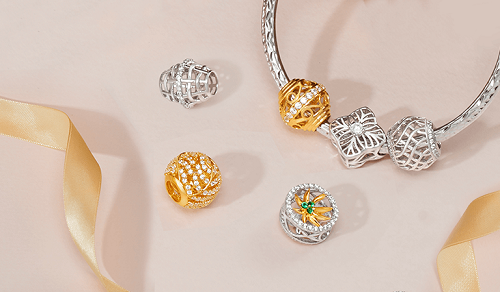Trang Sức Charm Và Thế Giới Tâm Hồn: Cách Charm Phản Ánh Cảm Xúc Và Suy Nghĩ