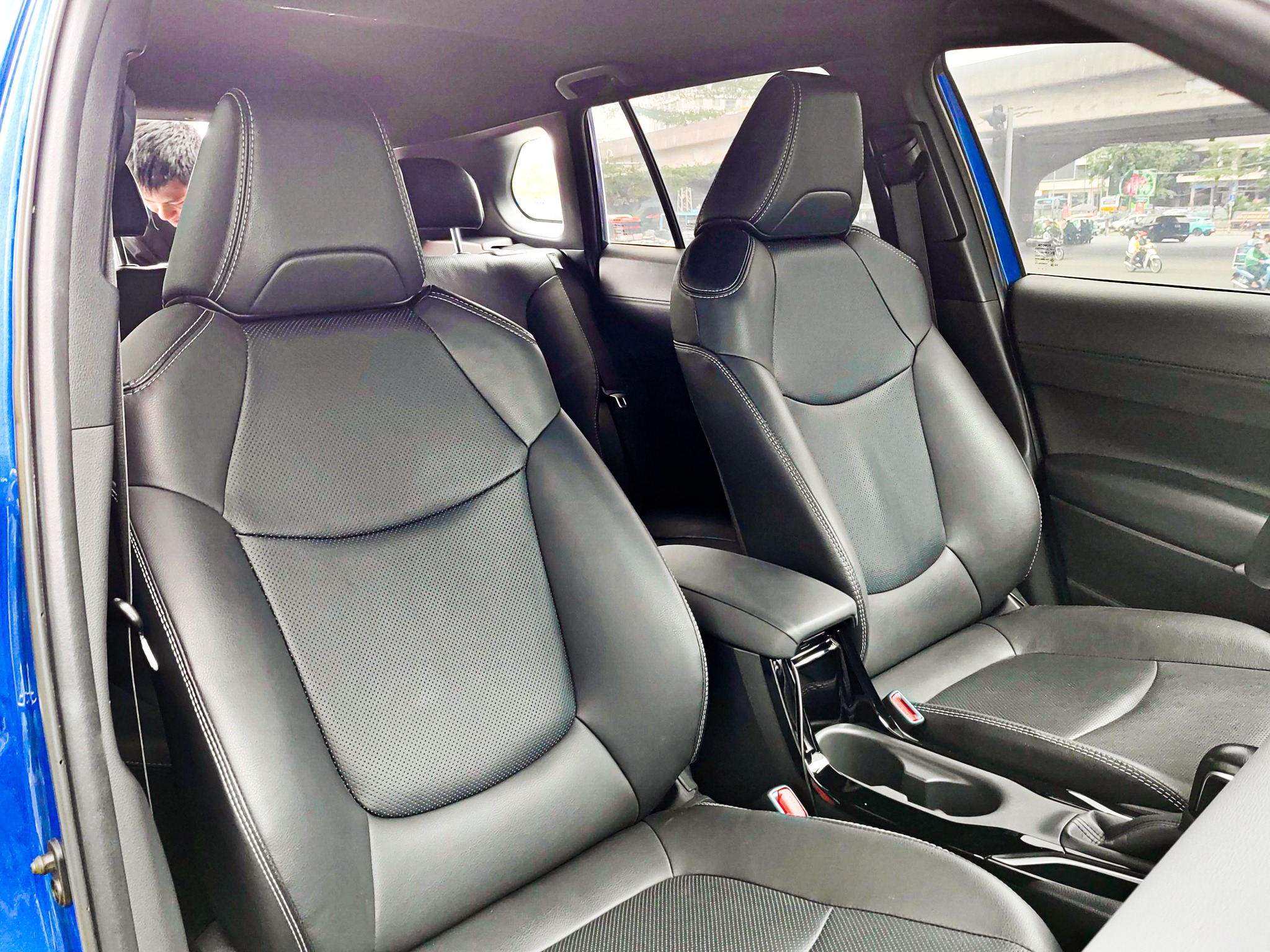 TOYOTA COROLLA CROSS 1.8V