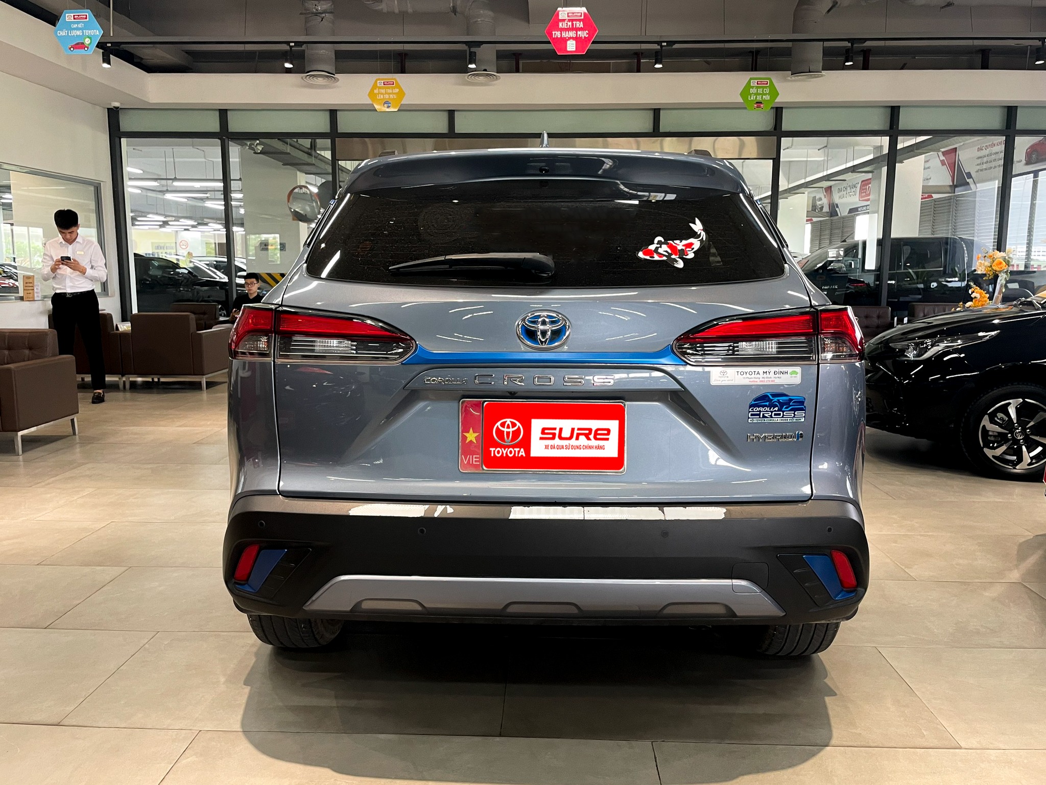 TOYOTA COROLLA CROSS HYBRID