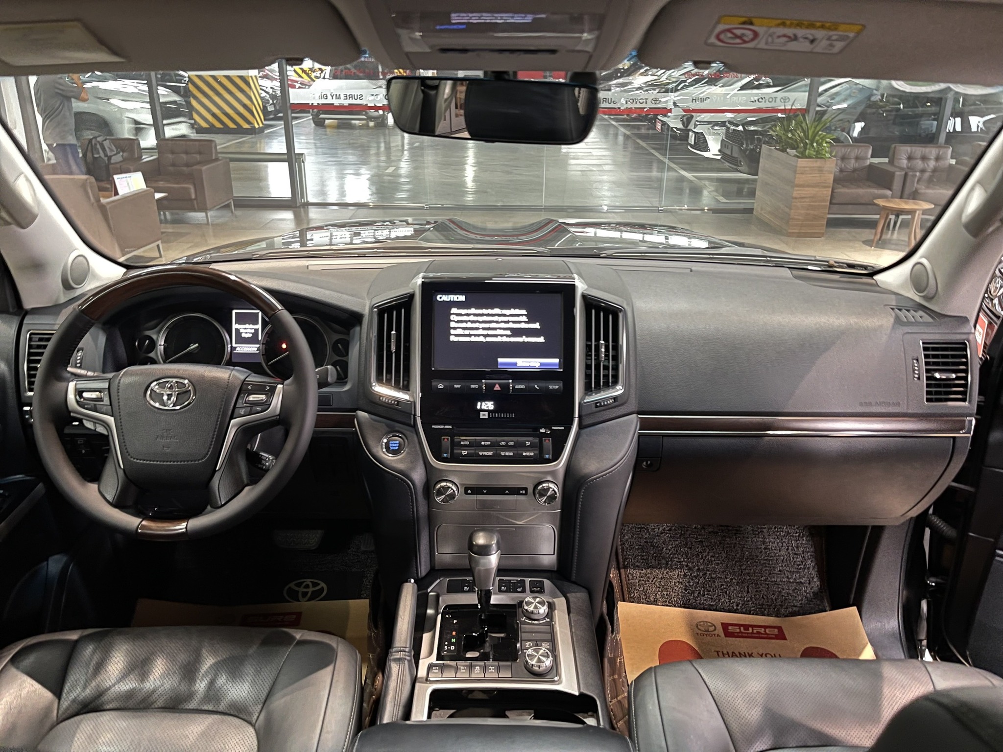 TOYOTA LAND CRUISER VX 4.6 V8