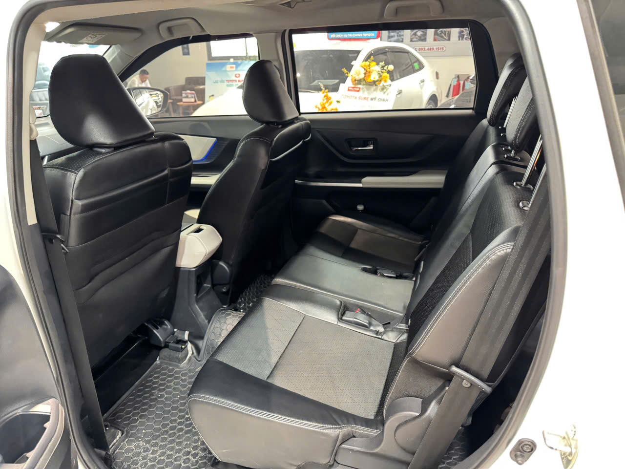 TOYOTA VELOZ CROSS TOP
