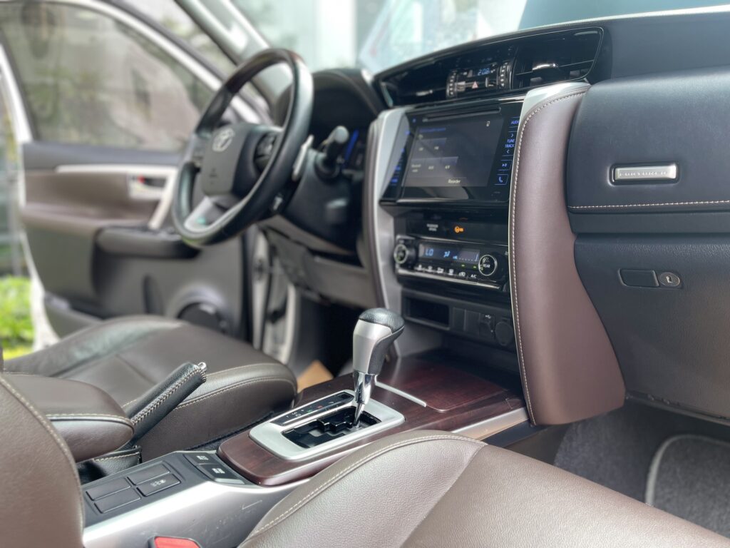 TOYOTA FORTUNER TRD 2.7(4X2)