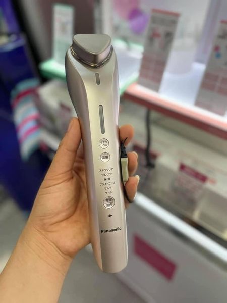 Máy chăm sóc da mặt Panasonic EH-ST98