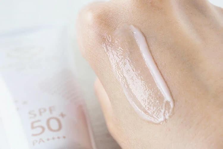 Kem chống nắng Essence Maikohan UV Gel