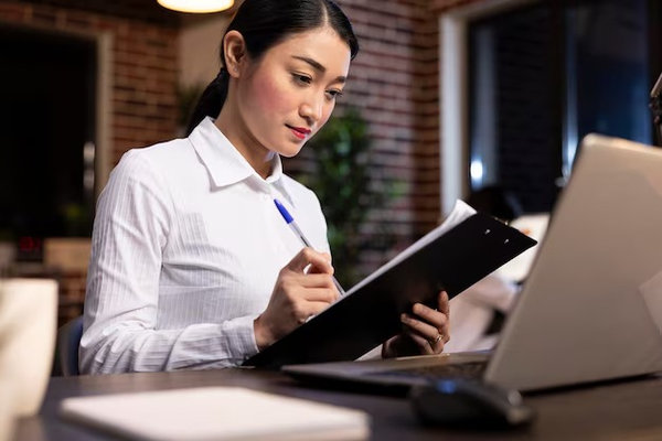 Chuẩn hóa danh mục văn phòng phẩm thiết yếu giúp doanh nghiệp dễ dàng quản lý chi phí