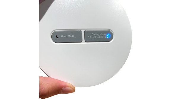 Đèn diệt muỗi đa năng Comet CM.068