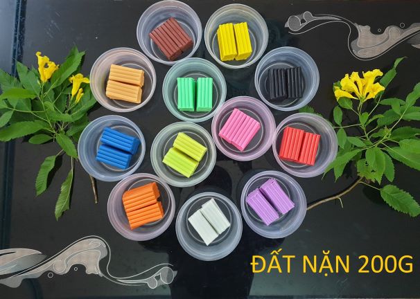 Đất nặn (kg)