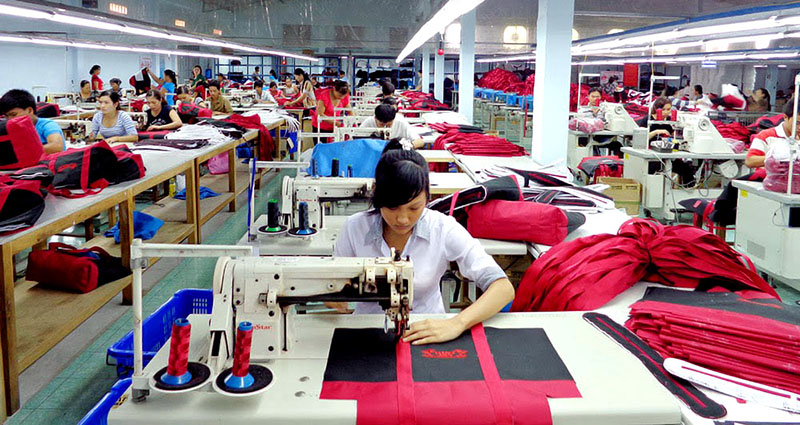 Xưởng sản xuất balo ở Hà Nội uy tín theo đơn đặt hàng giá sỉ