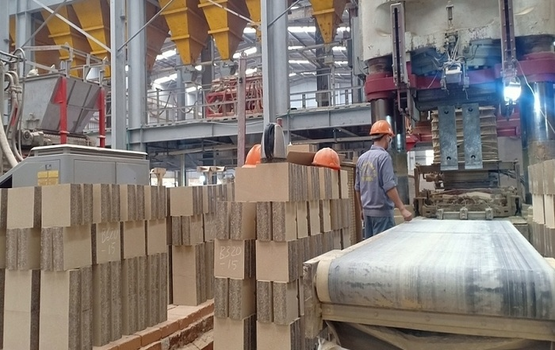 Vật liệu chịu lửa