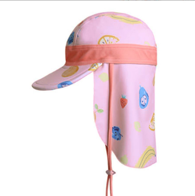 Nón bơi chống nắng cho bé đi biển