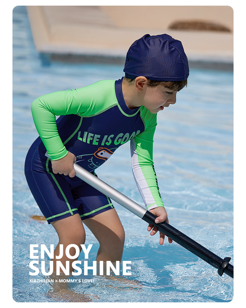 Đồ bơi bé trai tay dài liền thân vải chống UV kèm nón bơi HX 23106