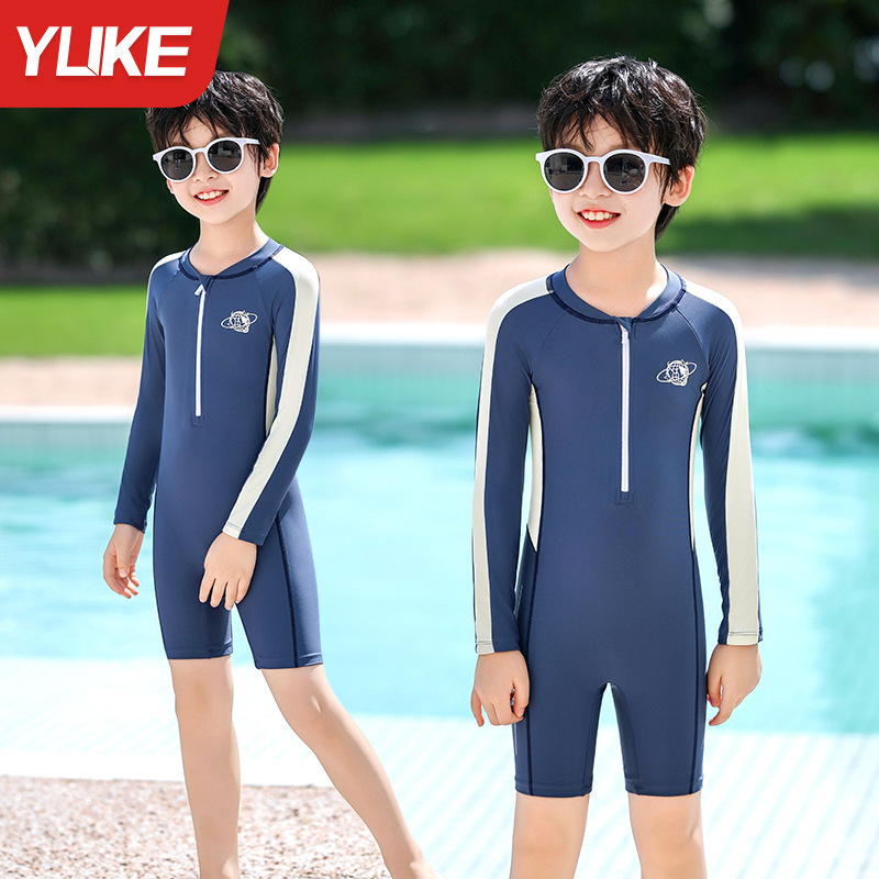 Đồ bơi bé trai liền thân tay dài chống nắng quần ngắn dây kéo trước ngực tiện lợi