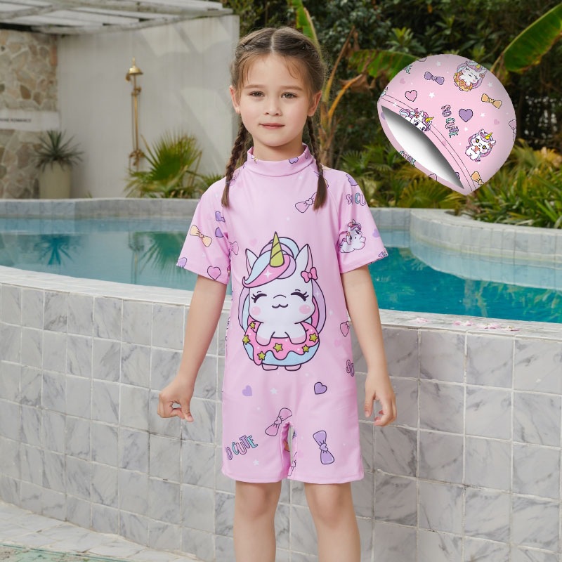 Đồ bơi bé gái liền thân tay ngắn bao gồm nón bơi họa tiết kỳ lân