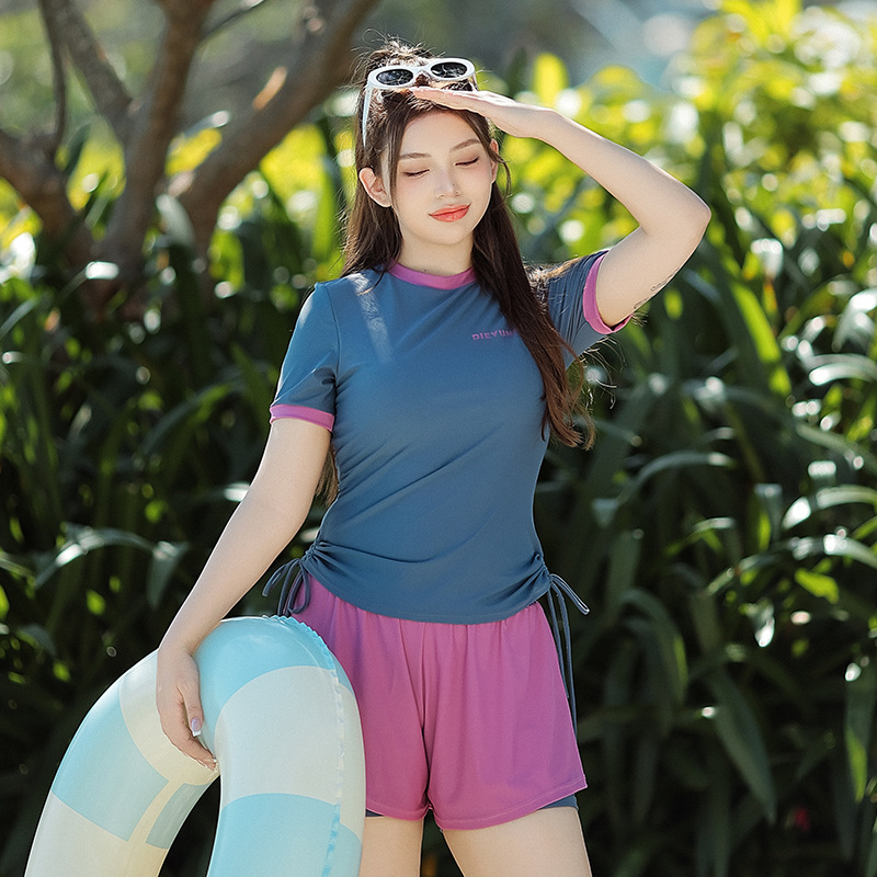 Đồ Bơi Nữ 2 Mảnh Thon Gọn, Che Mỡ Bụng – Thiết Kế Áo Tay Ngắn Kèm Quần Váy Xinh Xắn