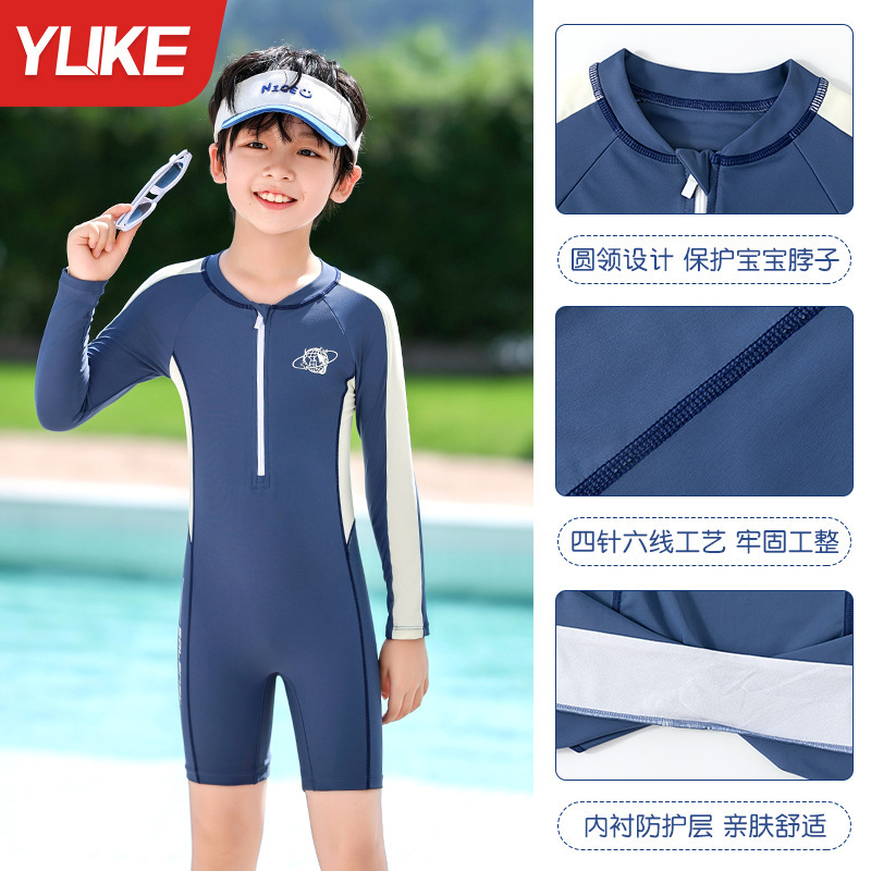 Đồ bơi bé trai liền thân tay dài chống nắng quần ngắn dây kéo trước ngực tiện lợi