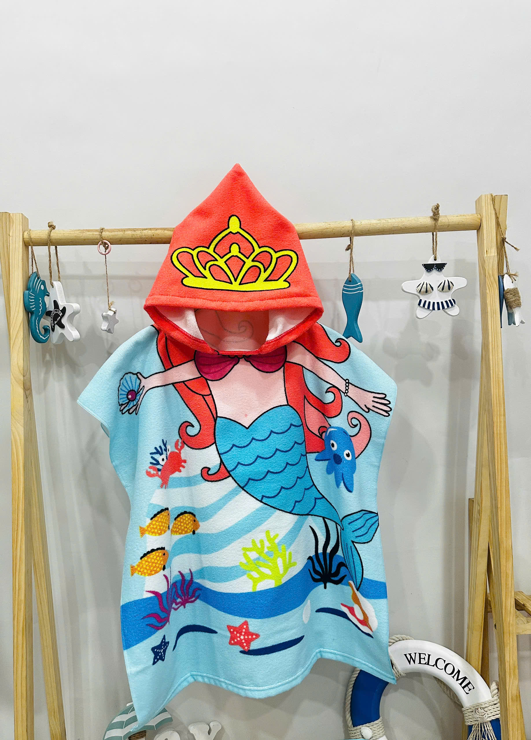 Khăn choàng tắm đi biển chống lạnh cho bé khi lên bờ kích thước 60*120cm