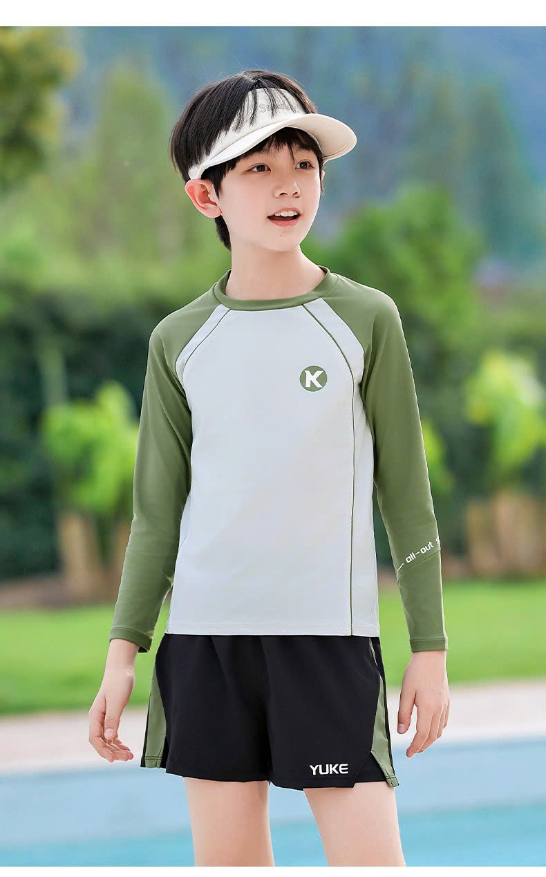 Đồ bơi bé trai tay dài chống nắng, quần bơi 2 lớp co giãn thoáng mát – Hiệu YUKE