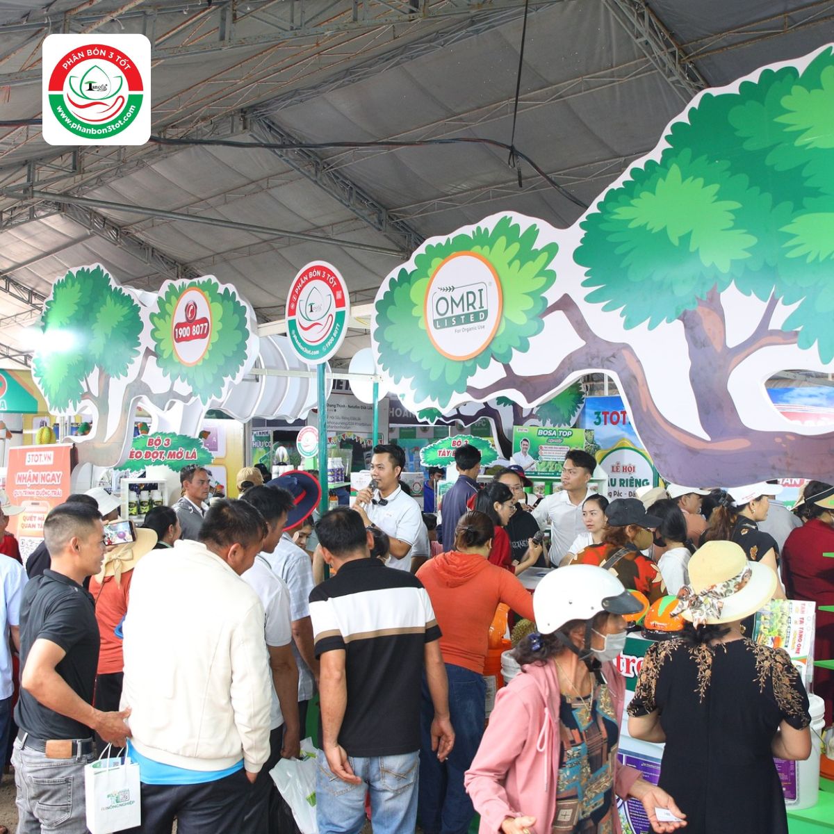 SỨC HÚT KHỦNG VỚI HƠN 200 NGÀN NGƯỜI THAM QUAN LỄ HỘI SẦU RIÊNG KRÔNG PẮC LẦN II SỨC HÚT KHỦNG VỚI HƠN 200 NGÀN NGƯỜI THAM QUAN LỄ HỘI SẦU RIÊNG KRÔNG PẮC LẦN II