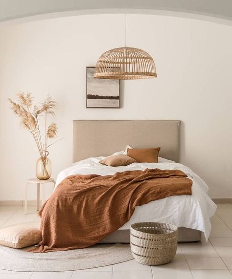Modern handmade Wicker  Bamboo Pendant Lamp made in Vietnam