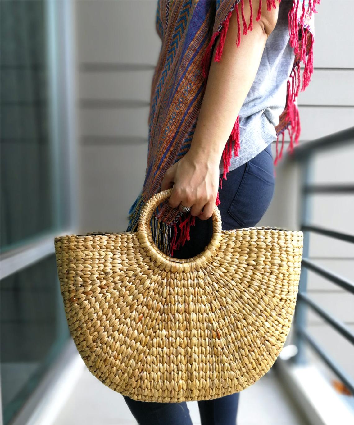 Ann & Bryan Designer Water hyacinth Handbags for Women Handmade Artisan  Purse with Wooden Beaded Handles and Soft Lining, Cute Boho Beach and  Travel Bag: Handbags: Amazon.com