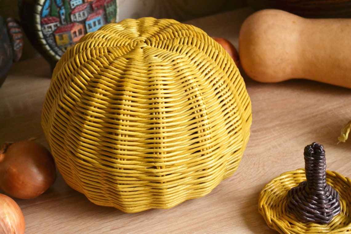 Rattan basket for onions potatoe and garlic 21