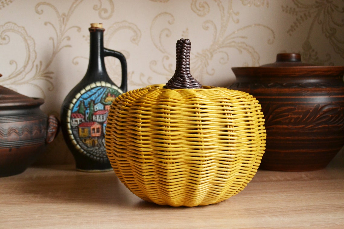 Rattan basket for onions potatoe and garlic 21